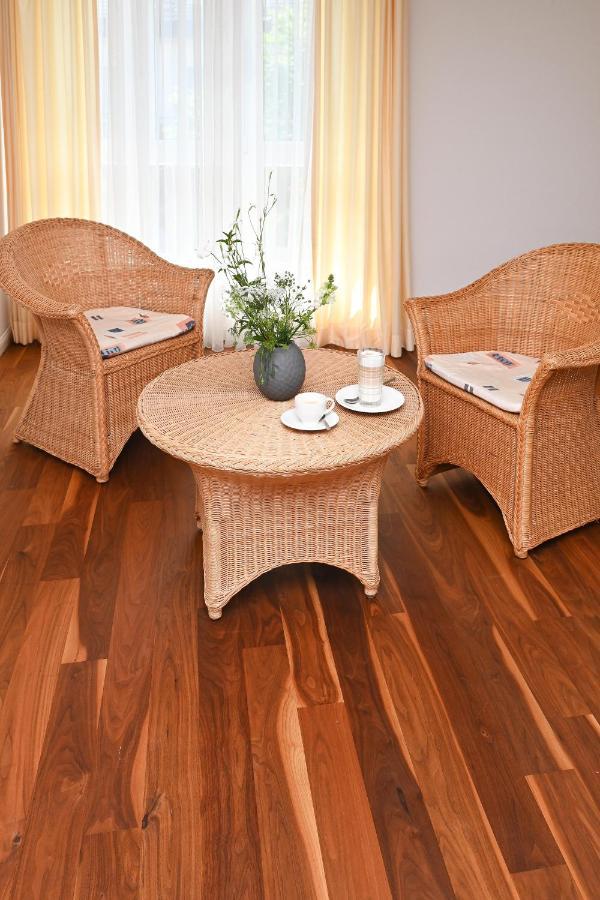 Hotel Restaurant Luise Μπάντενβαϊλερ Εξωτερικό φωτογραφία